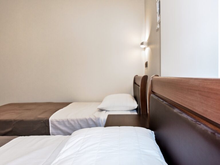 Eleon-Arial-Studio-4