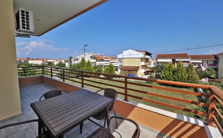 Marina-Maisonette-16