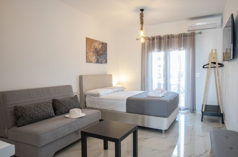 Nikiti-Central-Suite-2