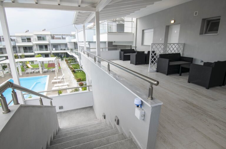 Nikiti-Central-Suite-5-16