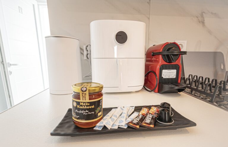 Nikiti-Central-Suite-5-18