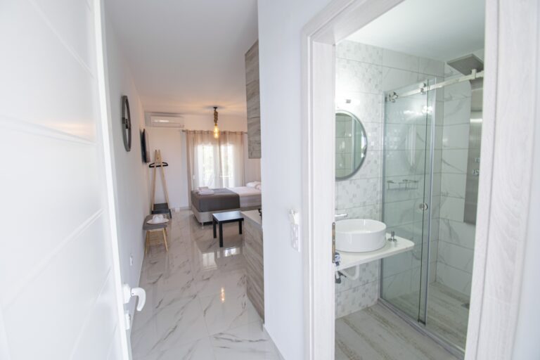 Nikiti-Central-Suite-5-5