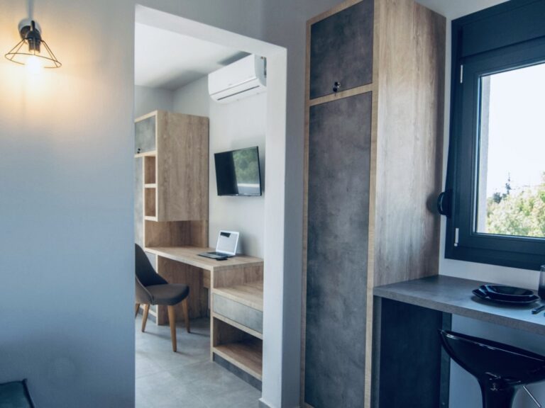 Thea-Sea-Apartment-Suite-2