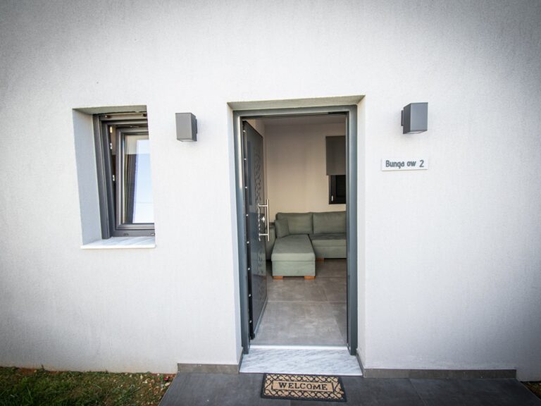 TheaSea-Bungalow-Suite