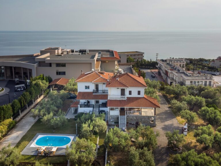 Villa-Elaida